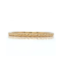 14K Yellow Gold Patterned Band