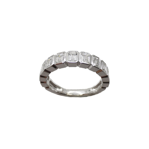 18K White Gold Emerald Cut Diamond Band